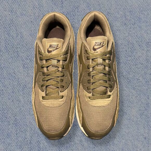 Nike Air Max 90 Men’s Olive Green Sneakers - Size 11.5 - Picture 3 of 7